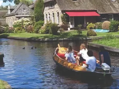 Authentic Giethoorn Boats