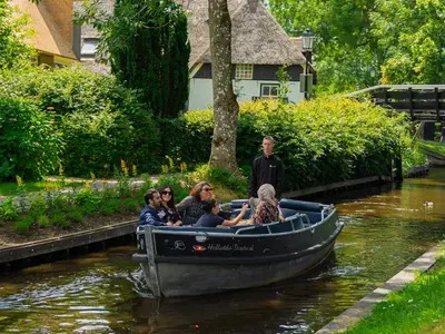 Boot mit Skipper